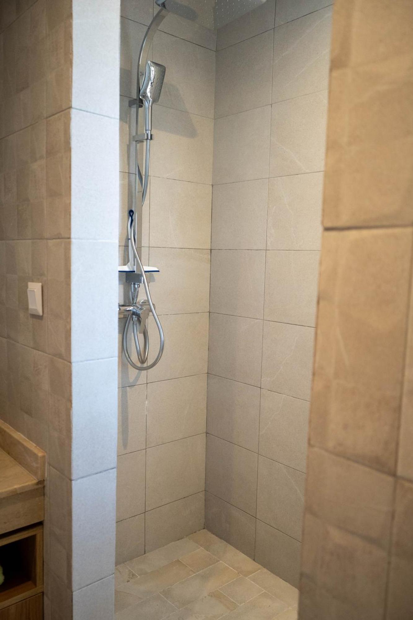 Magnifique Appartement Moderne De 2 Chambres Avec Piscine A 10 Min Du Centre De Marrakech Marrakesh Exteriör bild